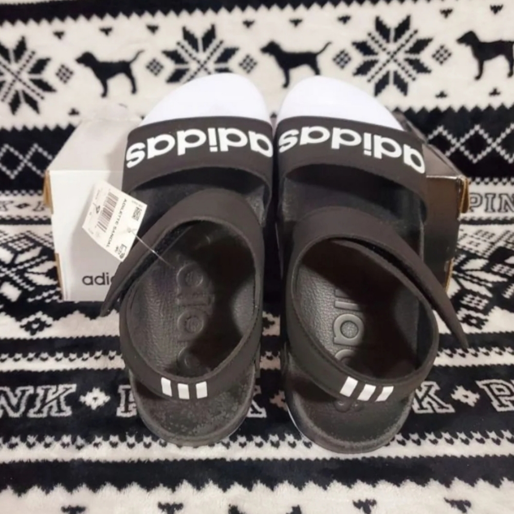 Adidas Sandals Womens size
10 available new - Picture 4 of 6